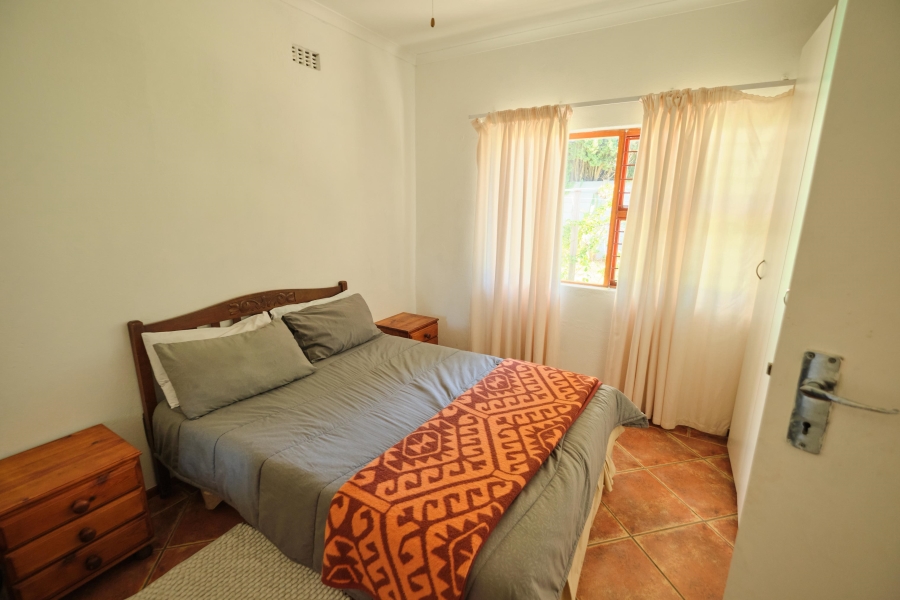 6 Bedroom Property for Sale in Schoongezicht Western Cape